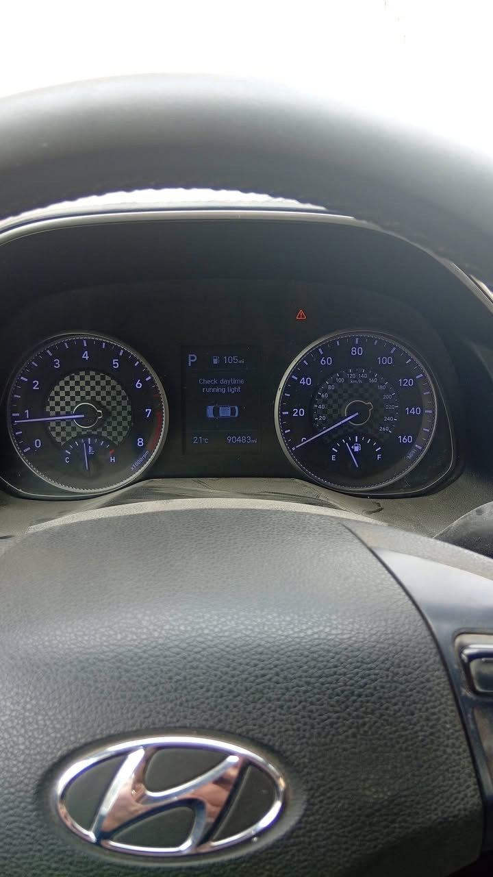 سياره النتره للبيع موديل 19 فول بصمه وبنروما كشنات تدفئه تبريد حساسات مكينته 2000 تواصل ***********
