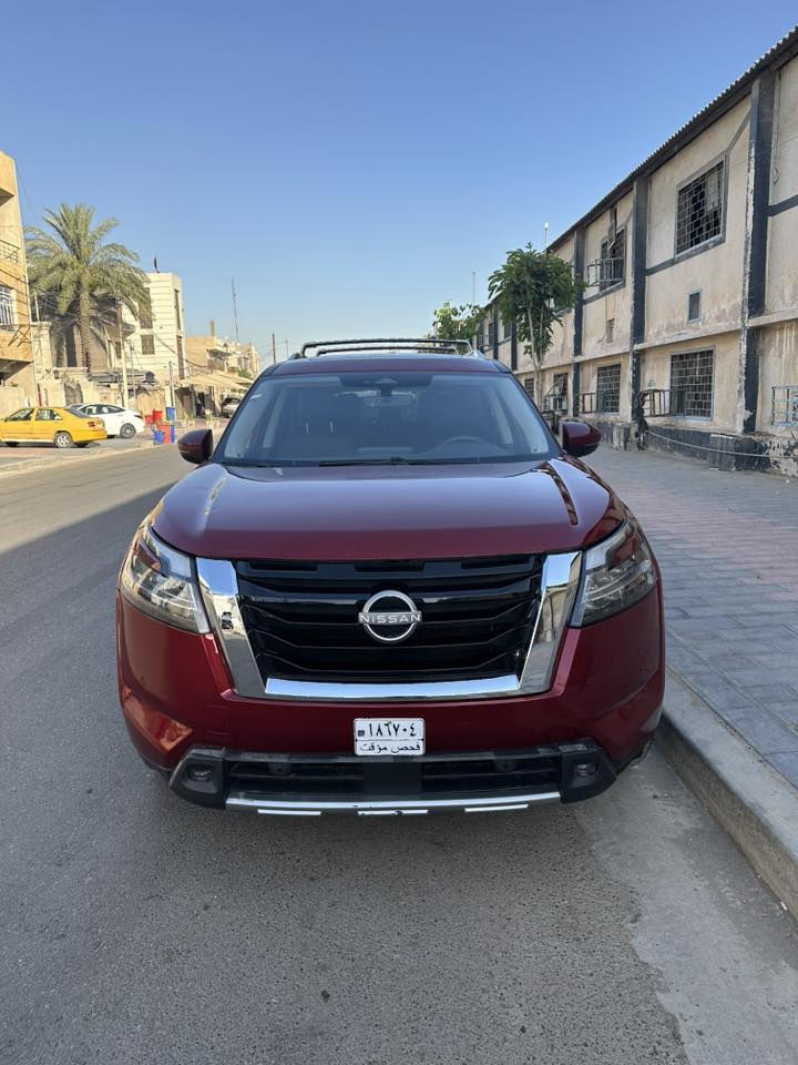 سلام عليكم
2024 NISSAN PATHFINDER, SL FWD
للبيع نيسان باثفايندر موديل ٢٠٢٤ تو ويل
لون احمر 
سيارة تعتبر فول 
فتحة سقف بانوراما
ماشيه ٣١ الف ميل
بصمة تشغيل
بصمة ابواب 
تشغيل عن بعد 
صندوق شفط كهربائي 
رادار امامي (تحديد مسار)
رادار جانبي (نقاط عمياء)
رادار خلفي (تحذير من الاصطدام)
حساسات امامية+ خلفية
كاميرات 360°
كشنات ملكي VIP
كشنات جلد  و كهربائي الاماميه
كشنات تدفئة امامي وخلفي
تبريد قطعتين لمس و تبريد مركزى 
تحكم وضعيات القيادة
هيتر استيرن
هاند بريك بصمة
اوتو هولد
شاشة كبيرة لمس+كاميرا
وبعد هواي المواصفات 
ضررها  :  تبديل قطعه وحده فقط جاملغ ايمن فقط والسياره بيها راس الشاصي الايمن بيه تعديل وقطع الغيار السياره امانه الله كلها من تفصيخ مو تجاري فقط بدلت بيها الدبلات الاماميه تجاريه درجه اولى حتى راديتر تفصيخ بلادي وهذا رقم الشاصي والسياره والله مكلفه اكثر من هالرقم ونقصها كاميرا اماميه ورادار امامي الباقي كلها شغاله وهذا رقم الشاصي 
5N1DR3CB0RC224995
سيارة اني مستوردها باسمي وبدون رقم تترقم بغداد او محافظات عدا شمال والسياره موجوده في بغداد الكاظميه
سعر ١٩٥ ورقه
 رقم موبايل :***********
