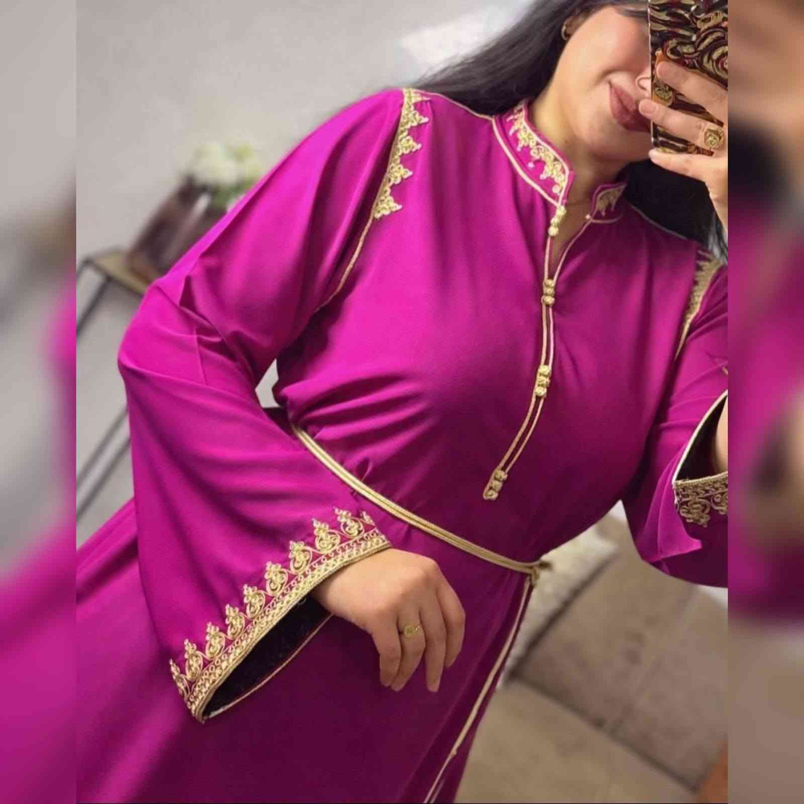 ⚡قفطان  فصالة طوب 🛎 أنيق للافراح و المناسبات 
⚡ثوب كريب ✨من النوع الممتاز رطب و طايح 
⚡مطروز بالرباطي بالحزام مجدول كما في صورة بجودة و إتقان 
⚡حزام مخدوم بلقيطان 💯 ✨✨
⚡متوفر بألوان رائعة ⚡⚡

⚡المقاسات ⬇️⬇️⬇️⬇️L XL  XXL  XXXL


**إذا كنت صاحب هذا الإعلان وتريد حذفه لأي سبب، رجاءا أرسل رسالة إلى الدعم الفني**