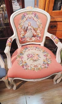 كراسي قديم • اصلي فرنسي • سليمانيه