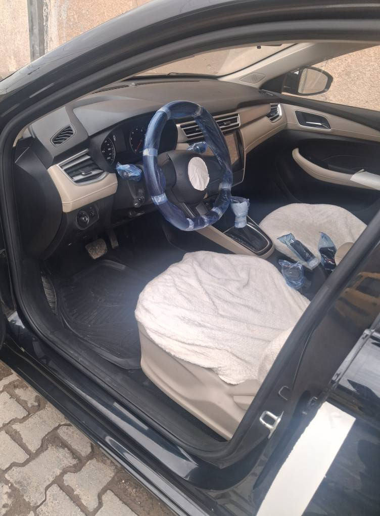 ام جي موديل 23 ماشيه 37 السعر 105
كفاله عامه ***********
