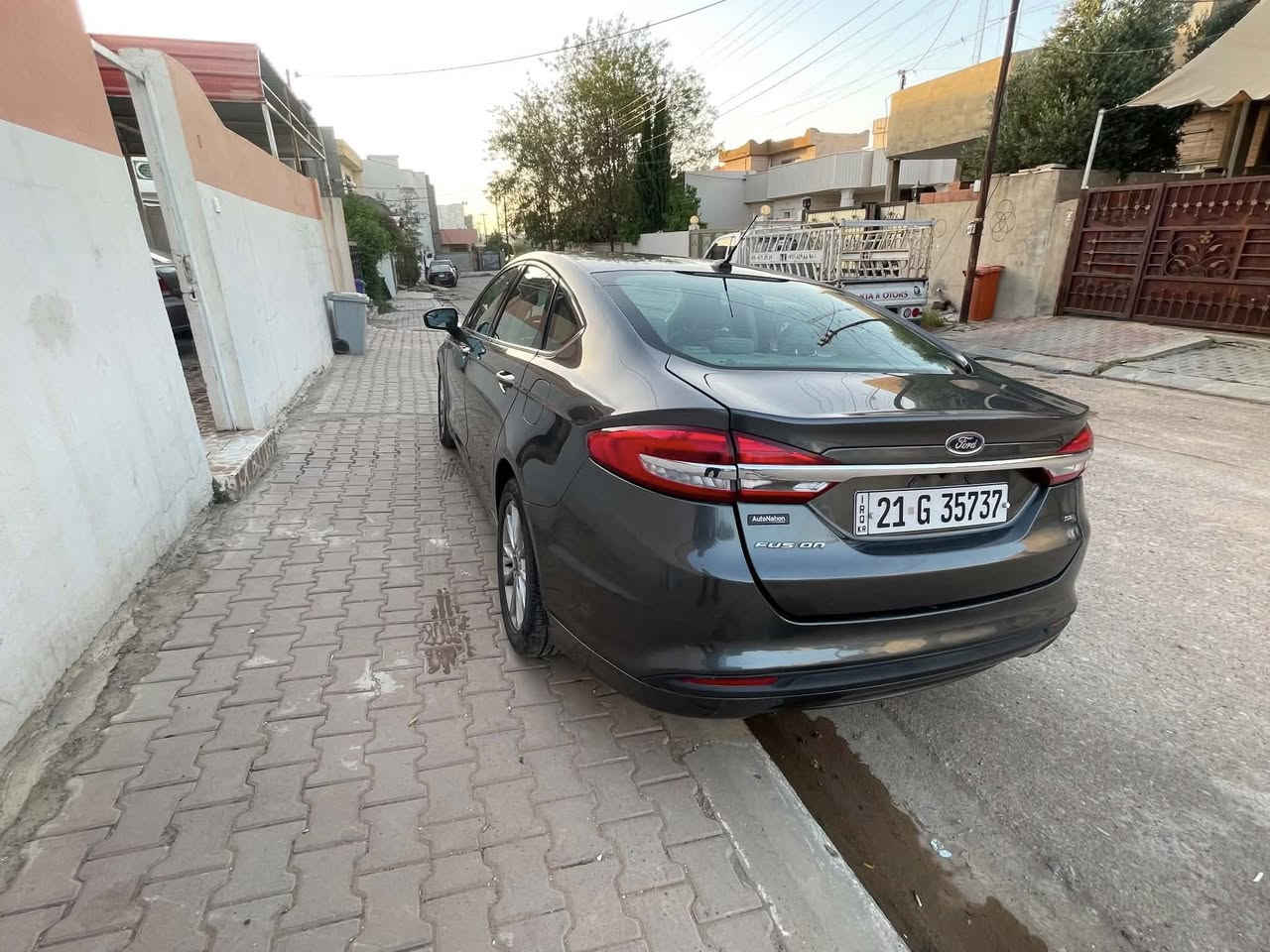 سلام عليكم
ford fusion
موديل 2017 
مكينه 2500 مرغوب 
سنويه جديد باسمنه لحد 2030
دهن كير دهن محرك كلهاا جديد بشرط
كير مكينه مكفول 
صدر امامي صدر خلفي بشرط
تحويل وكاله غرامه بشرط 
تبريد تدفيه بشرط ثلج 
عدها 2 قطعه اشويه بي داخل يم جاملغ سكن 
كلشي موضح بصوره 
تاخم تايرات جديد 
مكان سياره كركوك 
*********** بي واتساب هم
