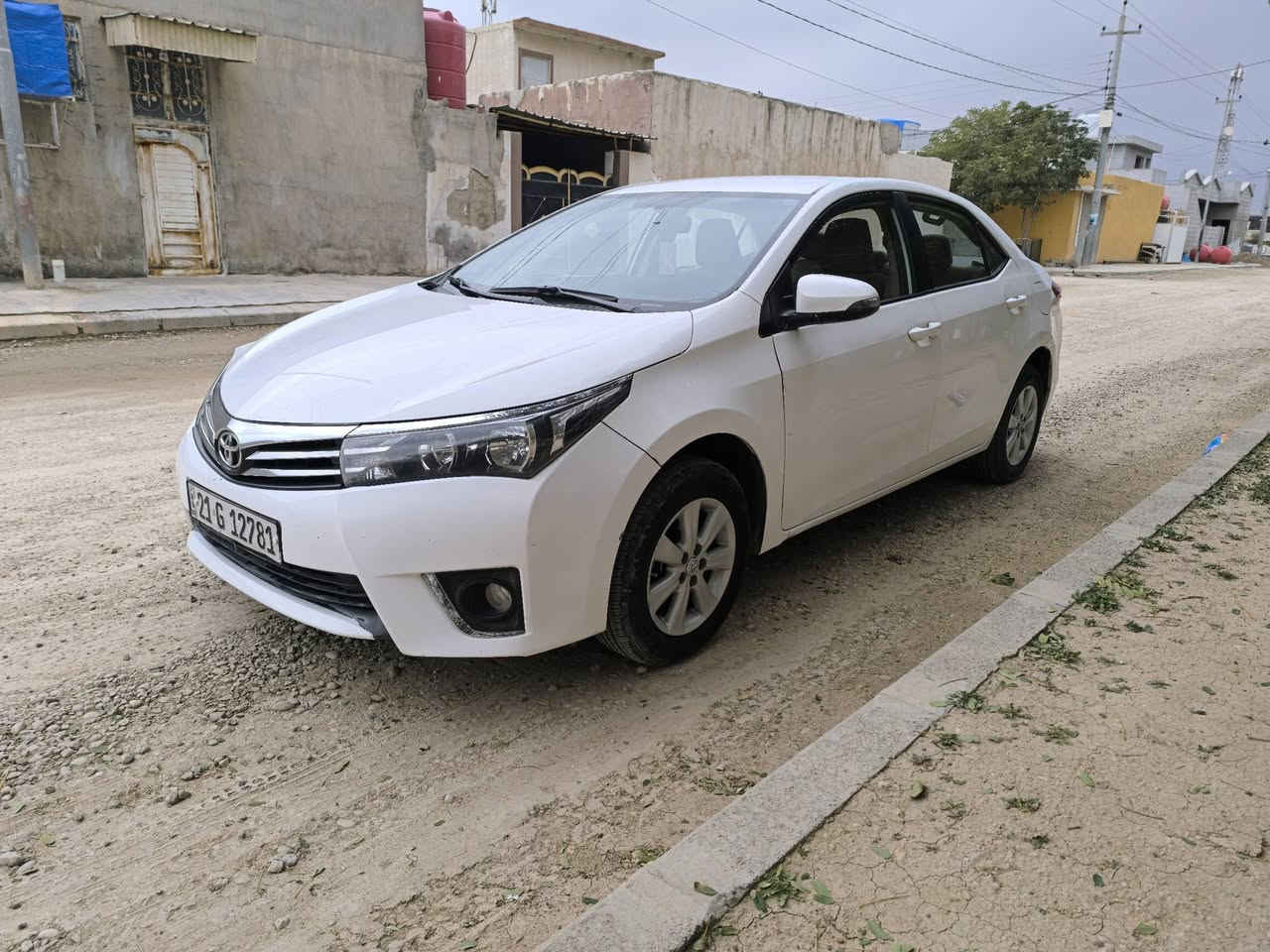 کرولا خلیجي 2014.ابيض ثلجي..بيه قطعتین.صبغ.بدون دواخل.بعد مكفول.تبريد.صدر.تايرات.دواخل مكفول.سعر 126$.مجال.مكان كـــفري.كـــلار..***********
