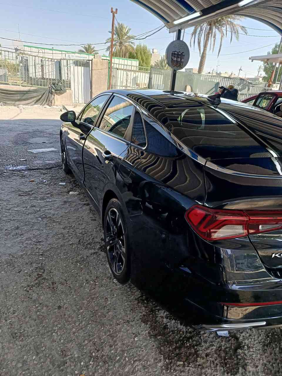 سلام عليكم K5 2024 وارد امريكي بيه 3قطع صبغ الدواخل سليمه بدون ضرر إرباك سليم ما طاك فول داخل احمر السياره رقم بغداد بسمي السعر 165 بي مجال بسيط ***********
