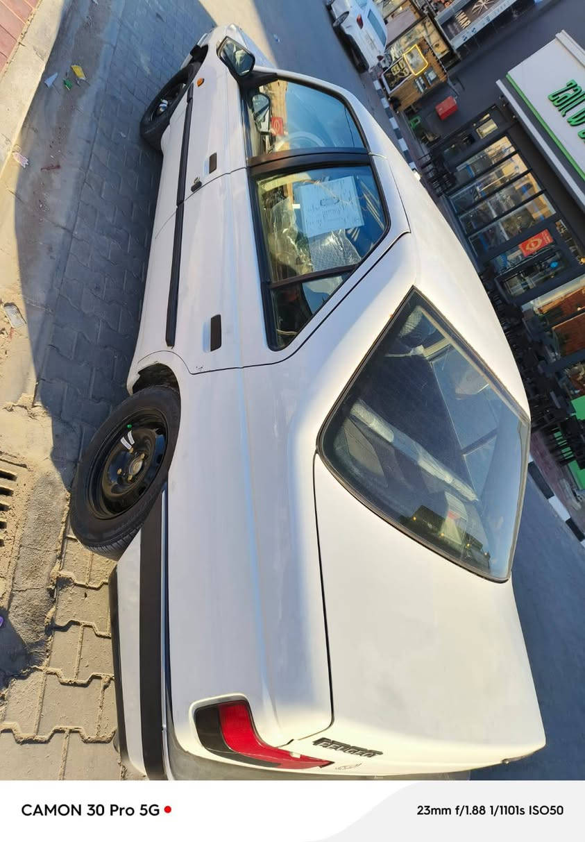 بيجو ٤٠٥ رقم بغداد مديل ١٢
***********
مكاني نجف
