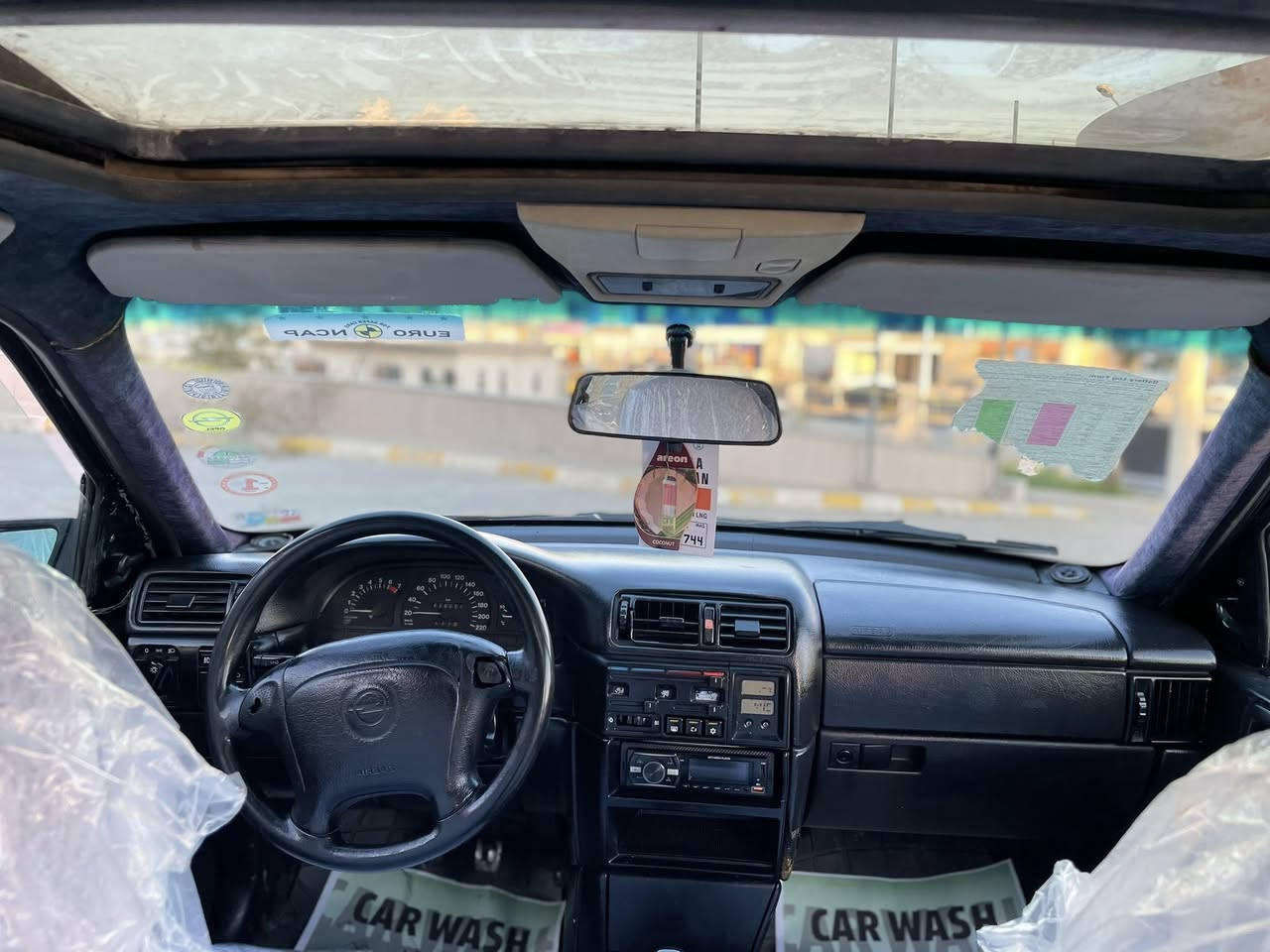 بسم الله الرحمان الرحيم 
سيارا اوبل فكترا موديل 1995 
جام كهرباء قفل مركزي ايبيس دشبول ايرباك سلايت بدون بدون ضربه 
رقم دولي سنوي 2031
هزه جديد
 كير محرك صدر تايرات كهربائية بدون عيب عنوان كركوك ***********. ***********
