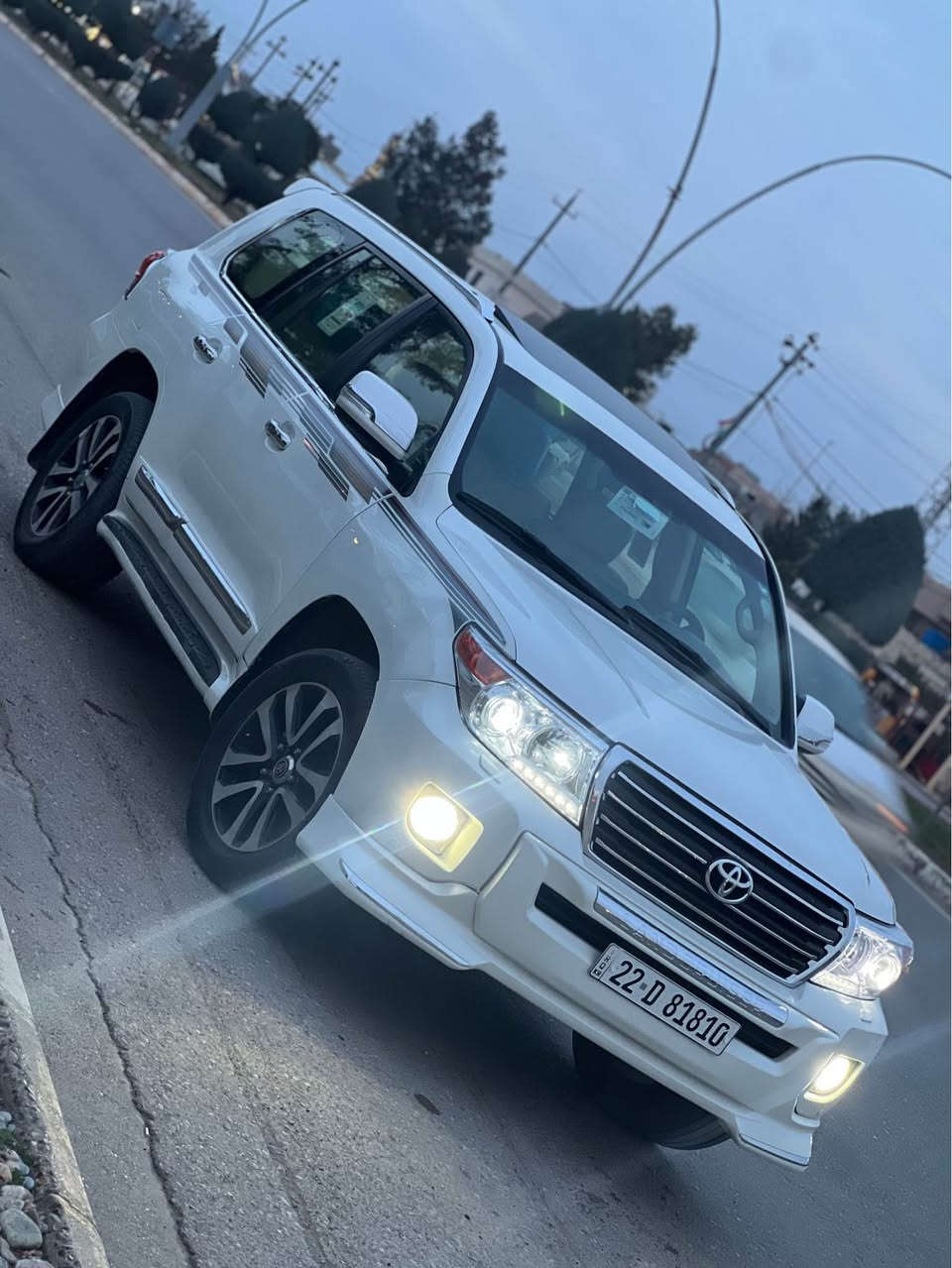 وەنوشە ٢٠١٣ برێم فوووول 
یەک جاملخی  بۆیاخە لەگەل ٢ ساردی بجوکی تیدایە 
بێناو گرتنە بی یرباگە هەموو شتی بەشەرت 
مەکینەی کرایتەوە 
گیر و مەکینە بەشەرتە 
١٩٨ کم رۆشتووە 
٣٢٣ مجالکی زۆۆر کەم تیدایە 
سحرەک خوار هەموو بازاری 
***********

١ قطعە سبخ  بدون دواخیل 
سیارە مکین مفتوح 
٣٢٢ شویا مجال 
*********** أربيل, العراق
