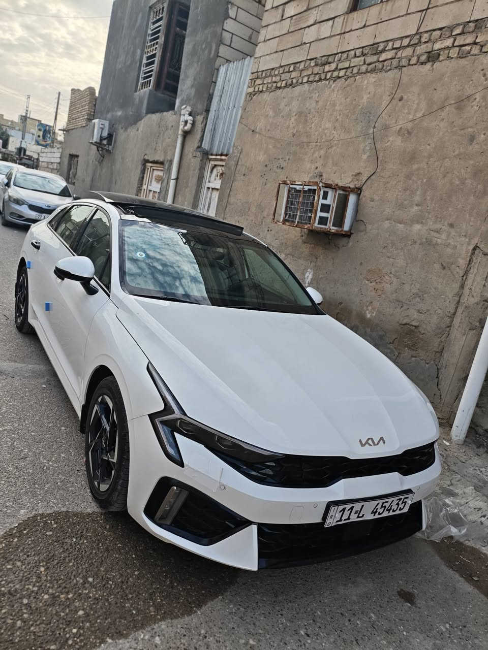 موديلk5 2024 خليجي رقم بغداد باسمي فول مواصفات ماشيه 35الف كيلو للمراوس بسيارة اقل سعر 
***********  المكان الناصرية
