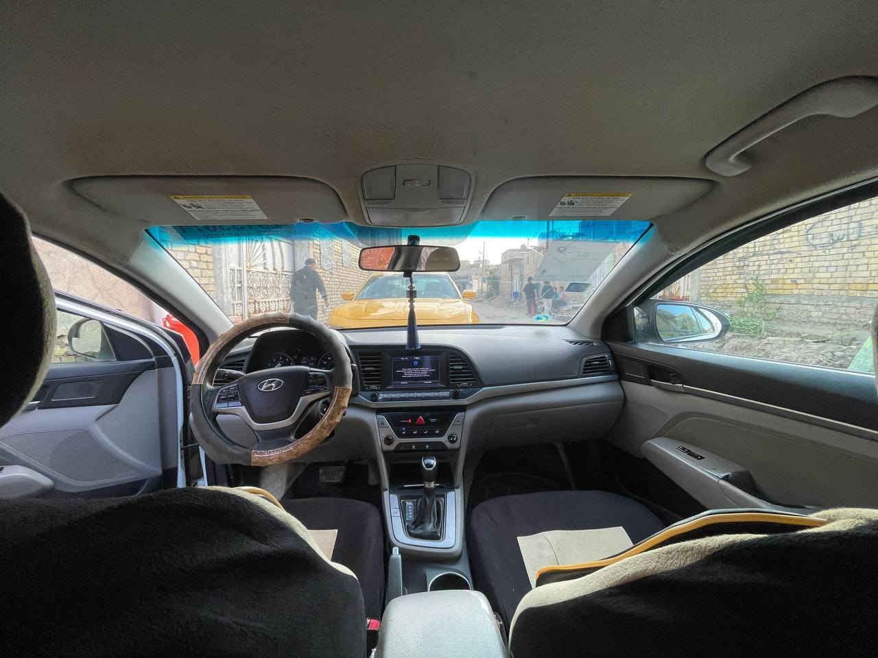 السلام عليكم،
النترا 2017 سونار موضح كدامك
محرك2000 دوش سيارة جاهزة من كل النواحي رقم ذي قار باسمي 
السعر120 وقابل للتفاوض
مكان شطرة
للاستفسار***********
***********
