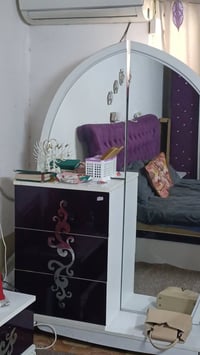 طقم ١٠ نفرات • ثلاجة كبيرة • غرفة نوم