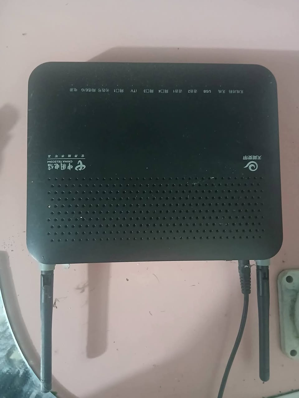اغراض للبيع
لطفا الاسعار ثابته  واتساب ***********
الطباخ ٧٥ قفل نضيف ٤ عيون فرن شغال 

 كاونتر ٣ قطع سنك وملحق والثالث لجوة 
 الملحق لتعليك يحتاجله نرمايد جدد سعره قفل ١٣٥
لان نضيف 

 راوتر نت وطني من شركه هواوي ابو خطين 
٢٠ الف
 الكنتور ب١٠٠
