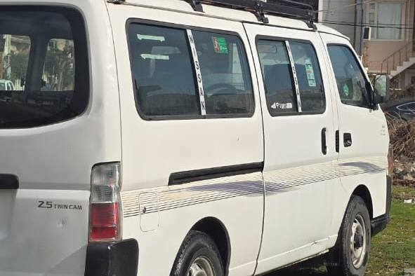 نیسان ئۆرڤان 2009 
سەنەوی تازەیە 
پەڵە پەڵە بۆیاخی هەیە و بە حیزام ئەیفرۆشم 
دەرگای کارەبایی 
ماڵی ئیشە

سـعـر : لە کۆمێنت داوابکە ڕاستەوخۆ بۆت دێت 📥 

گێڕ و مەکینە و ئەکسلی بێ کێشەیە  
هیچ کێشەیەکی تێدا نییە 

ژمارەی خاوەنەکەی 
*********** 
ئەتوانن بە ڤایبەر و واتسئەپیش پەیوەندی بکەن
