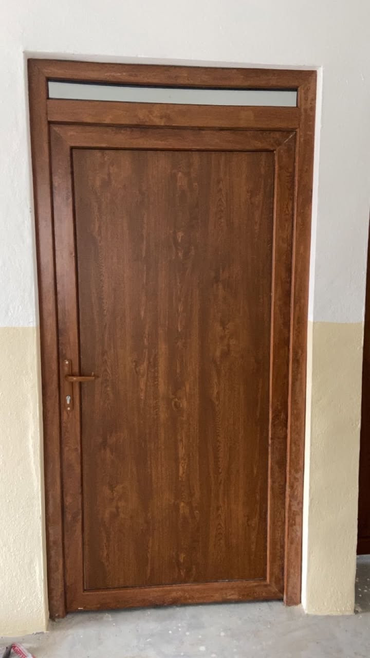 جانب من اعمال معمل الراحة للالمنيوم 
مستعدون لعمل جميع أنواع الأبواب والشبابيك الالمنيوم/pvc بكافة احجامها و انواعها 
كل هذا يكون حسب رغبة الزبائن الكرام
العنوان : الانبار _ هيت_شارع الجبل 
للحجز والاستفسار الاتصال ***********
