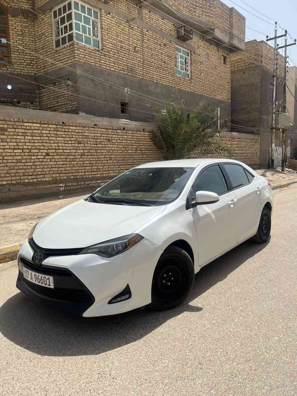سلام عليكم سياره كورله 18مراوس بكيه فورتي 18 بيضه  كورله جاهزه مكينه الف وثمنميه ما مفتوحه كير حداديه لايت زنون تبريد 7طكات فول شاشه عرض تحكم ستيرن حساسات امامي 
 رقم الهاتف ***********
