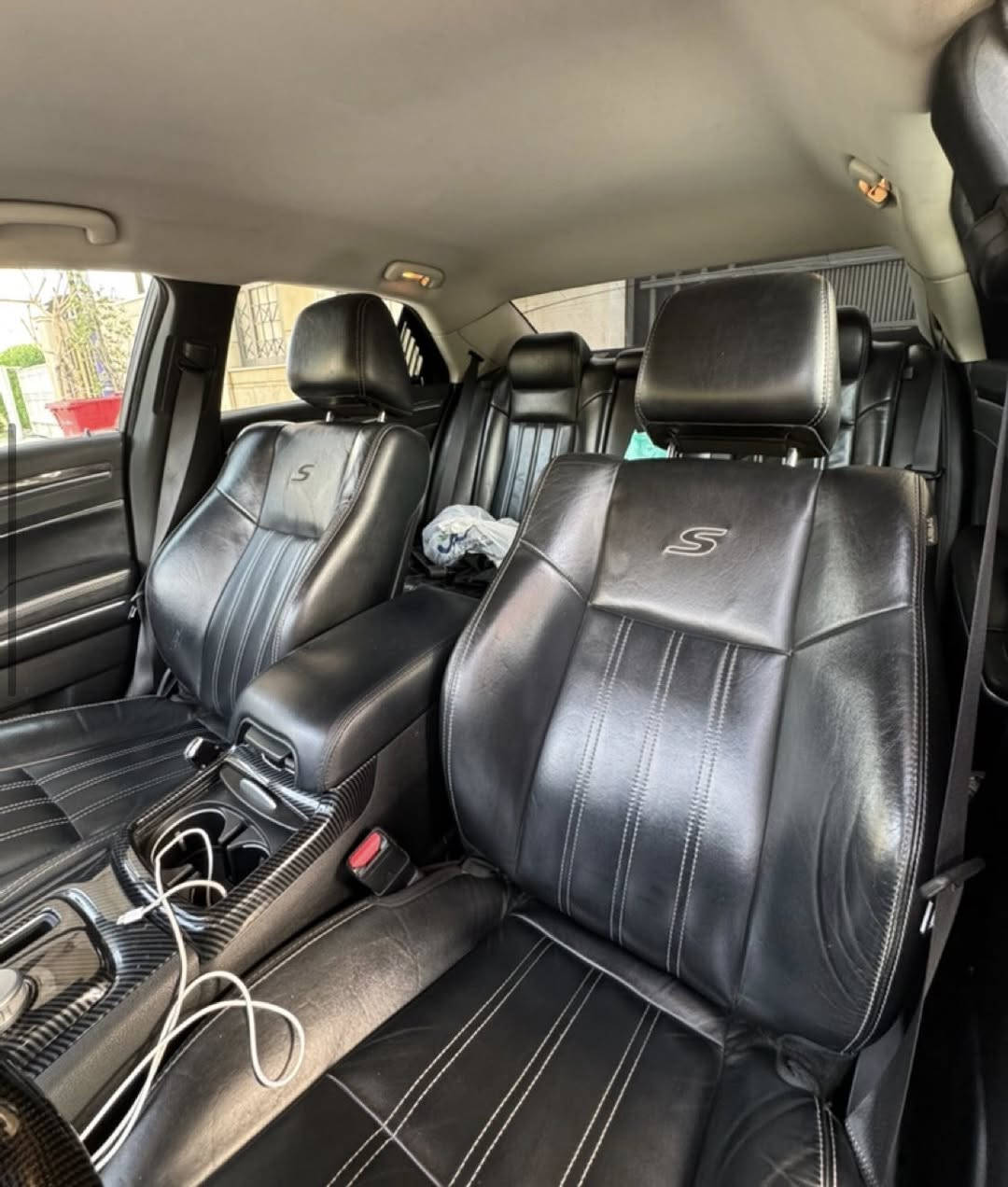 السلام عليكم اخوتي///
.اوباما موديل 2022 
.السياره جدن جديده 
.ومصروف عليهة لله شاهد 
.حادثهة بس وجه الجنطه وموجود بل صور 
.بدون ايرباك السياره كلش حلوه 
.سعر//280 ///💙
.بيهة مجال قليل لل شراي الموشراي ليفوتلي💙
.رقم التلفون::***********
