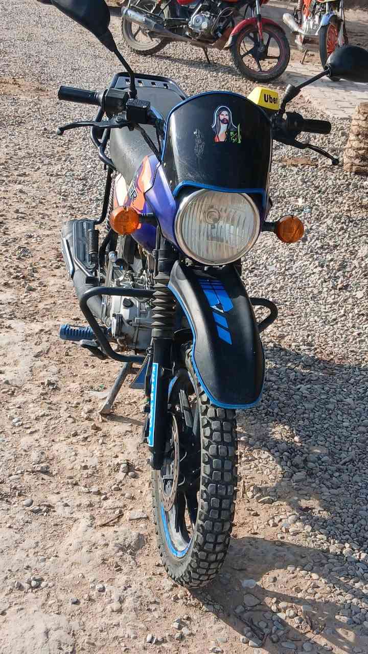 للبيع دراجة بوكسر موديل 22 نضيفة اوراق كاملة المكان ديالى ناحية جديده الشط الرقم ***********
السعر مليون و300 وبيهة مجال للطيبين
