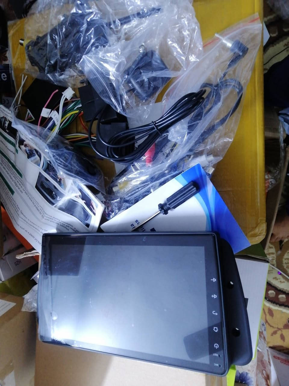 يالله قطع سيارات طلعن عندي بالبضاعه امزون للاستفسار مراسله رقم ***********
