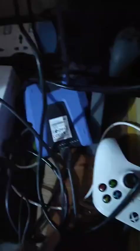 سلام عليكم 
اكسبوكس سيريس للبيع 500 وبي مجال مكاني بغداد


**إذا كنت صاحب هذا الإعلان وتريد حذفه لأي سبب، رجاءا أرسل رسالة إلى الدعم الفني**