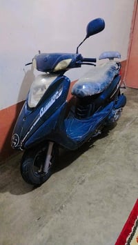 للبيع ماطور بريز سعر 450وبي مجال كل شي شغل بي  ونضافه فول 07857615366