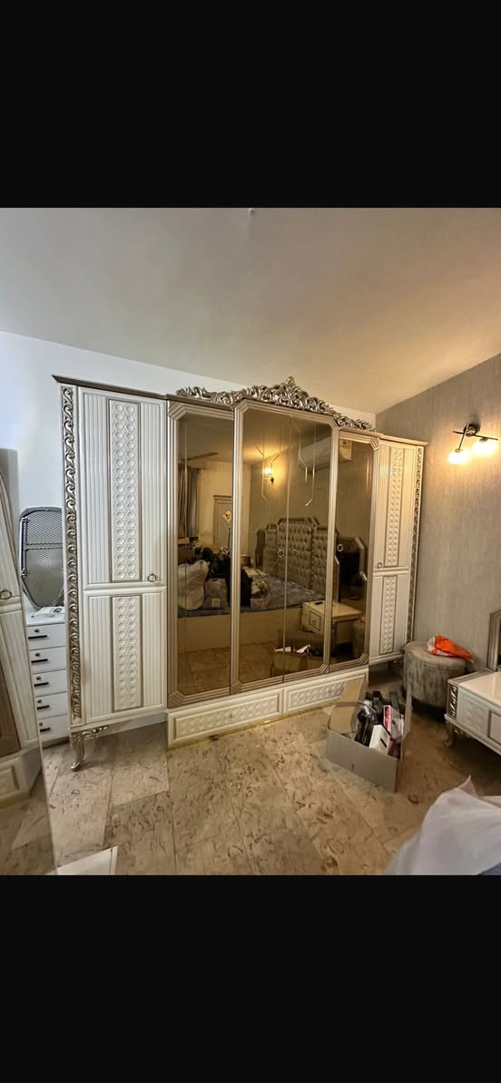 السلام عليكم
غرفه للبيع 
السعر 600 وبيها مجال 
مع هدايا  تيبلام


**إذا كنت صاحب هذا الإعلان وتريد حذفه لأي سبب، رجاءا أرسل رسالة إلى الدعم الفني**