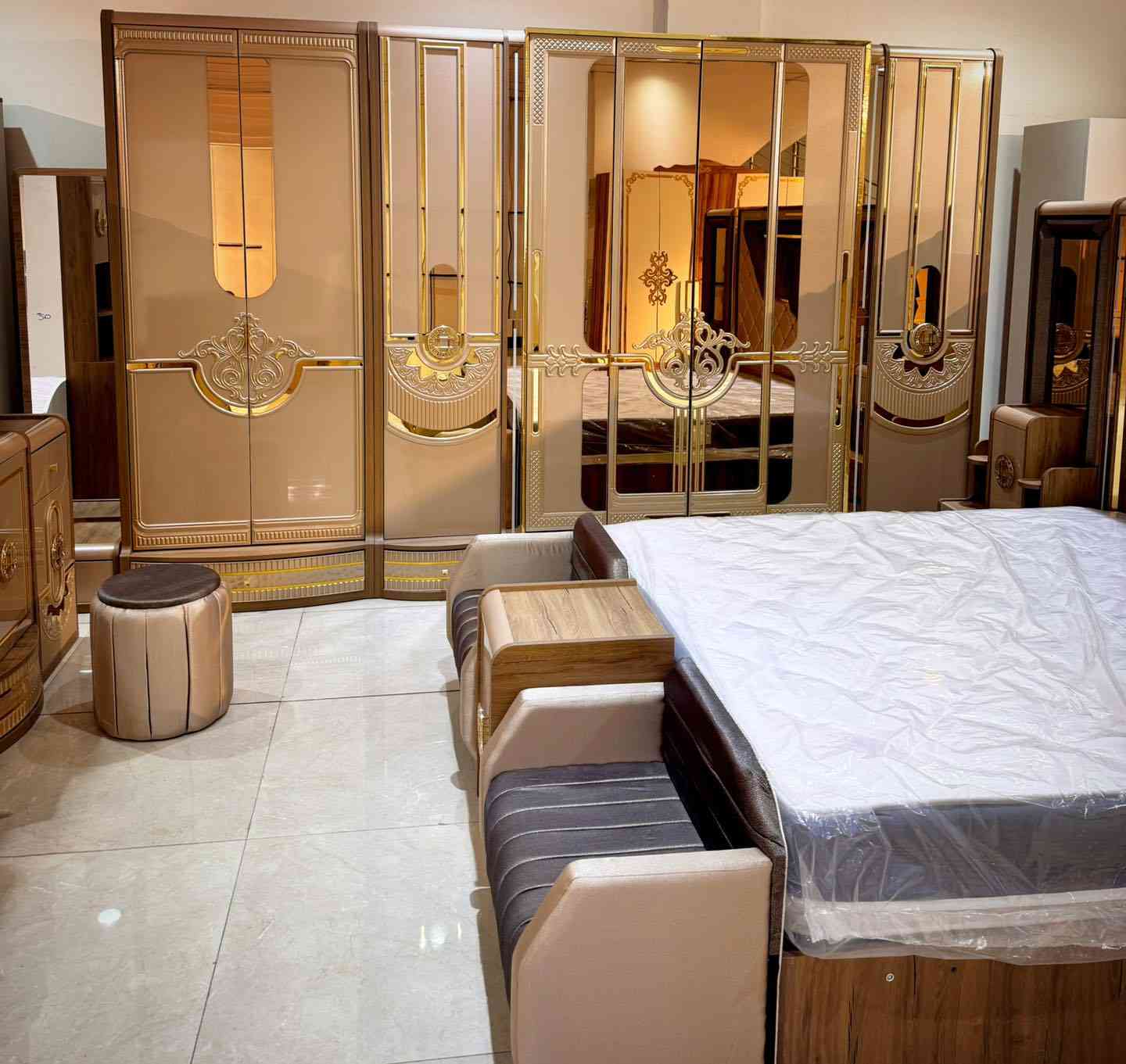 غرفة نوم تركية أصلية 🇹🇷

11 قطعة – جودة عالية وتشطيب فاخر

💰 البيع نقد فقط

أسعار قوية ومناسبة مقابل الجودة

📍 #بـرسـتـيـج_هـوم
📩 للاستفسار مراسلة الصفحة
📞 أو الاتصال: ***********
