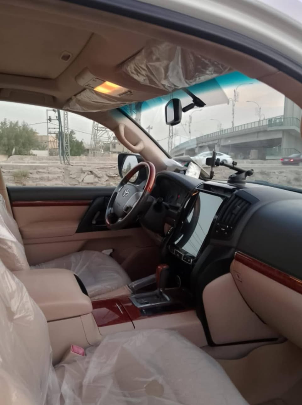 جكساره ١٣ رقم بغداد بسمي المحرك ٨استندر مكان السياره البصره السعر ٣٣٠ الاستفسار ***********
***********
