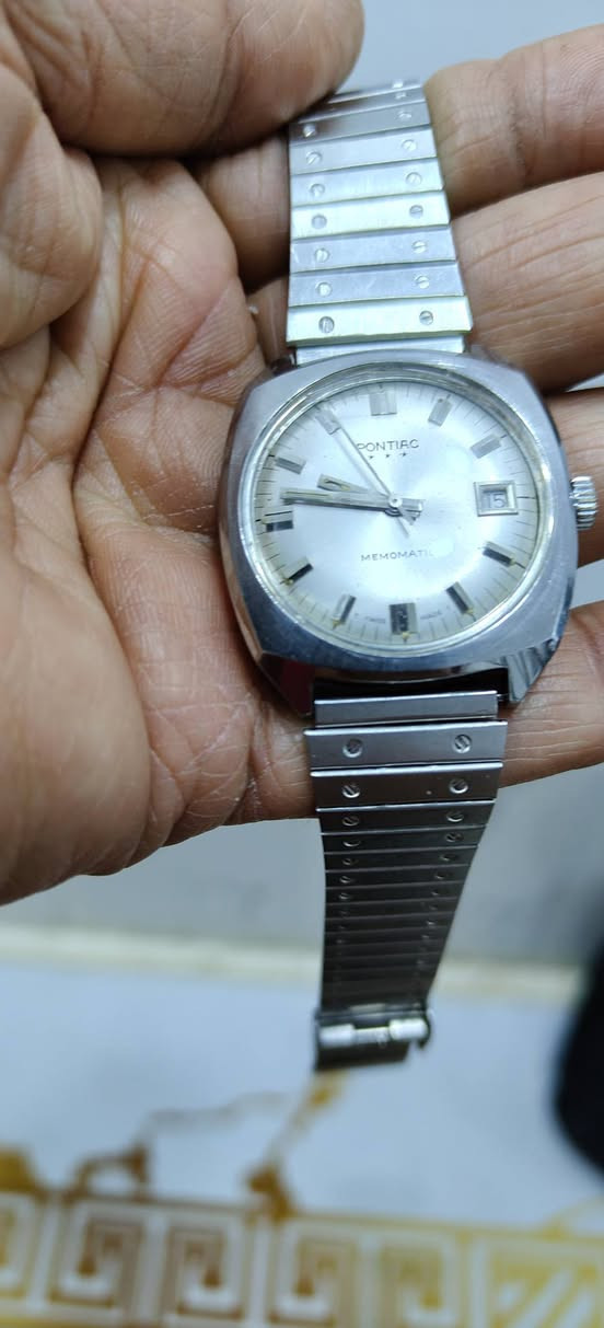 بسم الله الرحمان الرحيم
1- ساعة بونتياك سويسري فنتج اتوماتيك وتكويك 25 حجر منفذ شهري نظافة جيدة جدا تعمل بكفائة.
2- ساعة ياباني والمكينة ياباني كوارتز (باتري)جميع السناتر شغالة يومي وشهري 
واشهر السنة الاول الثاني ...
السير فلكس 
قطر 38/37
لتفاصيل اكثر ار الحجز مراسلة الصفحة او الاتصال واتساب***********
🌹الصدق والامانة شعارنا🌹
