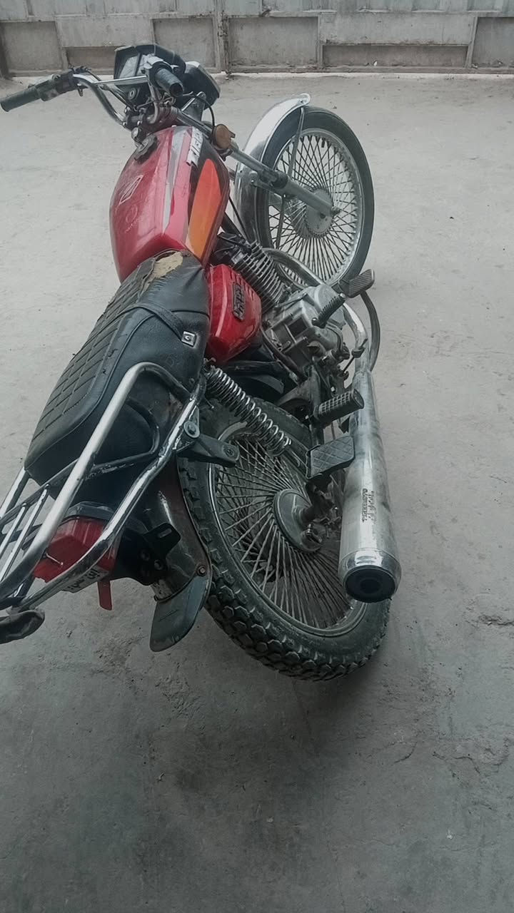 طفت فجأه تايكر 2019 اوراق سكنر 300 وبيها مجال حله شارع 80 رقمي ‏‪
‏‪0778 254 9274‬‏
