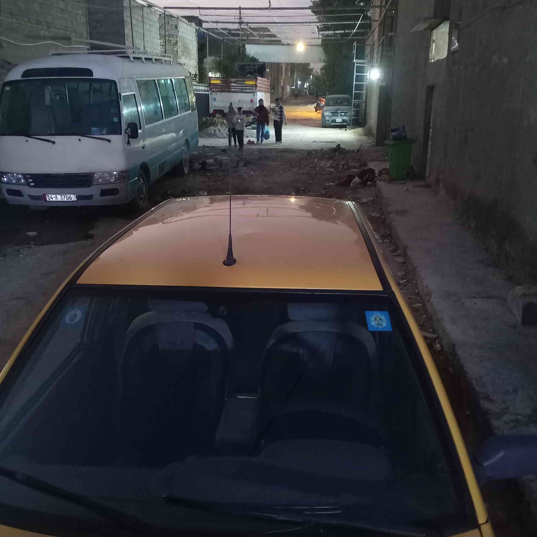 سلام عليكم سايبا موديل 16  مكفوله ما عده طخه بل باب الخلفي جيهت اليمنيه والباقي مكفول تبريد شغل السياره احله من الصوره بسمي رقم انكليزي مصفره هيها وغرامات مكاني بغداد حي شعب حي بساتين السعر 40 بي مجال ما متواجد فيس ***********
