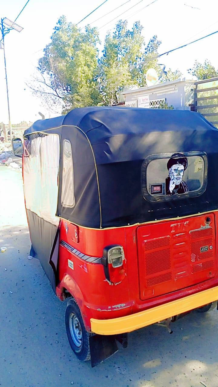 السلام عليكم 
تكتك tvs 2018 
اوراق كاملة أصولية 
تكتك نضيفة وكاملة حلوه 
بيها مكينه 20
 لا بيها خياس ولا لحيم صبغتهة حلوة 
 كهربائيات شغاله نكره سلف
تخم تاير جديد وبريكات جدد 
 بيها مسجل ودمام مربوط سوه
 دوشمه جادر كاعيات
 تكتك كاملة ربع ما ذب عليها 
مكاني بغداد الغزالية 
السعر 3 ونص / 3.500 وبيها مجال حك جيه 
رقم ***********
