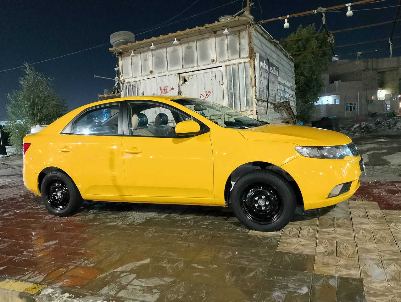 كيه سيراتو للبيع مديل 13 مكفوله فتح وضربه جاهزه مكينه وكير وحداديه وتبريد بسمي دواخل دوشمه تخم تاير عنوان ناصريه رقمي *********** السعر خاص
