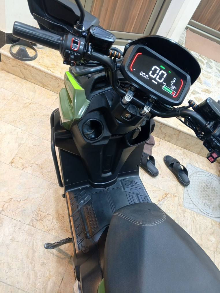 دراجة اباچي الكهربائية 

سلام عليكم الدراجة نضيفة مثل متشوفون كلشي مابيهة تاخذهة وتندعيلي  
6 بطاريات 
يمشنك أقل شي 45 كيل 
السعرعة 65 مقفولة
إنارة لد+ زنن يخبل الشارع يصير نهار 
السعر 800 الف
مكاني الدولعي الشارع العام 
***********
