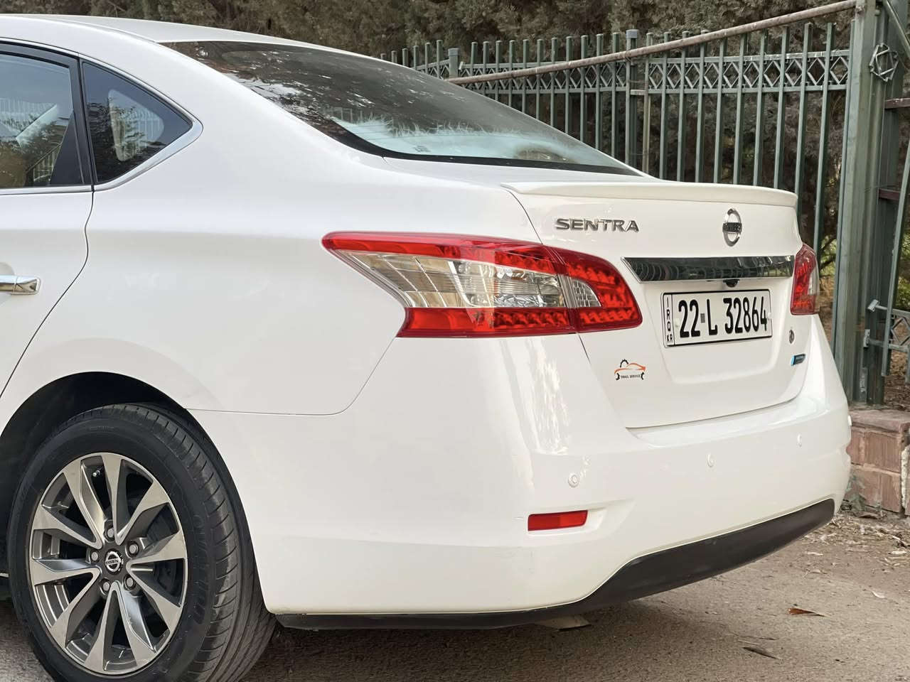 سيارة للبيع 
نوع سيارة : نيسان سينترا
موديل : ٢٠١٦
ماشية : ١٩٩ الف كم 
مواصفات : يدة نيكل -تبريد مركزي-شاشة كاميرا -بصمتين موجود -ويل كب
سيارة خليجي بدون صبغ  بس بي PDR 
صورة سونار موجود
سعر ١١٣ ورقة 
مكان : اربيل معرض ريبوار شارع ١٠٠ م 
***********
