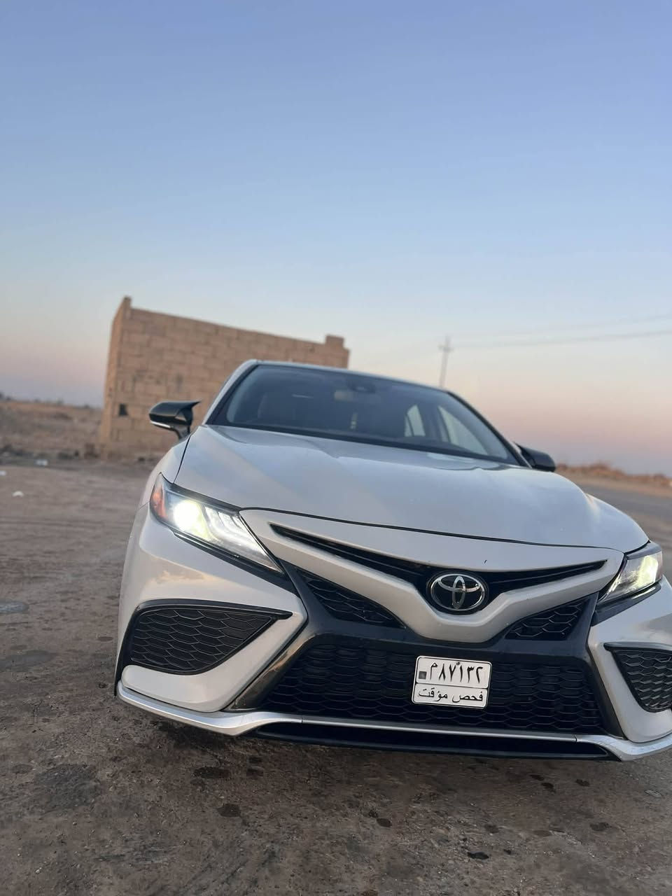 كامري موصفات فول xseاعلى فئه وارد امريكي نص جاملغ صبغ  وربع البونيد  قطعها نفسهن بلاديات بس مصبوغات نص ربع ماشية 16ميل 205وبيها مجال ***********
