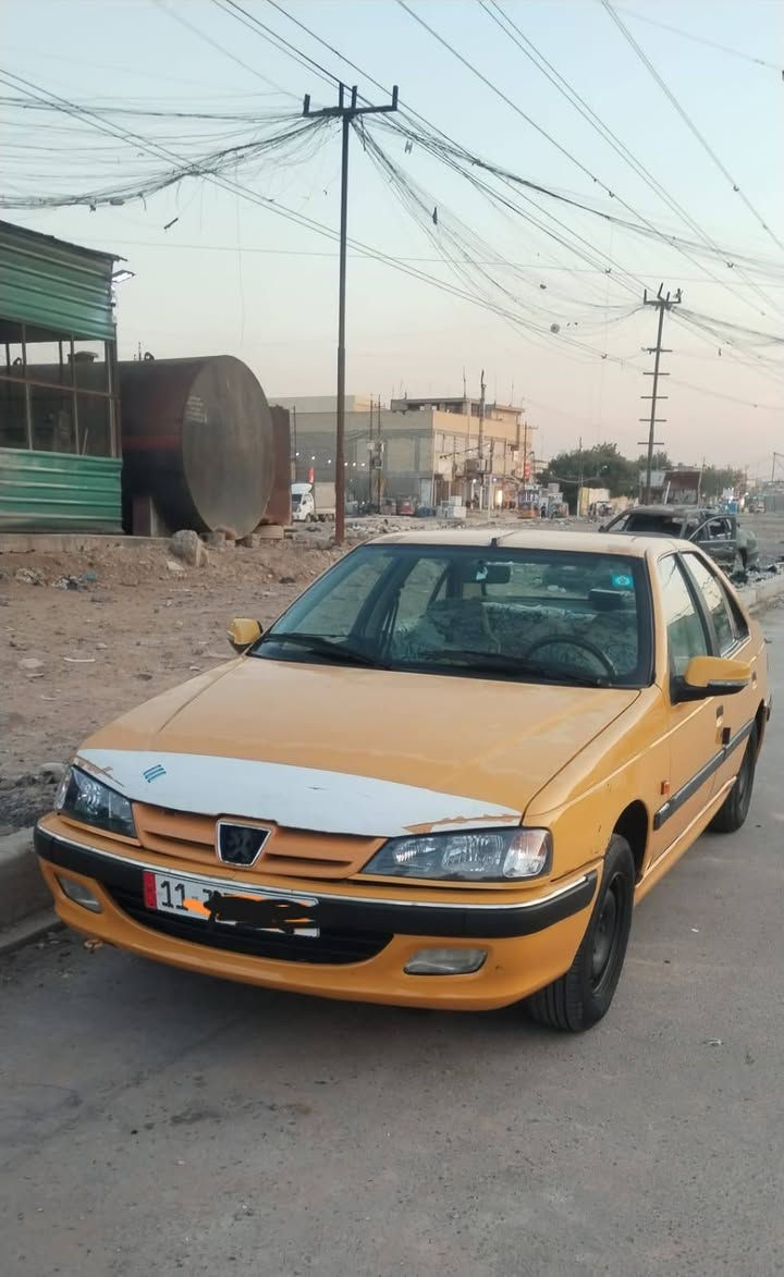 السلام عليكم بيجو بارص 2015سياره نضيفه كير مكينه تايرات دواخل نضيفه سياره بسمي هيئه وغرامات مصفره هزه جديده بسمي تحويل ثاني يوم مابيه لاصبغ ولا حادث تواصل فقط رقم ***********السعر 38بيه مجال حك الجيه
