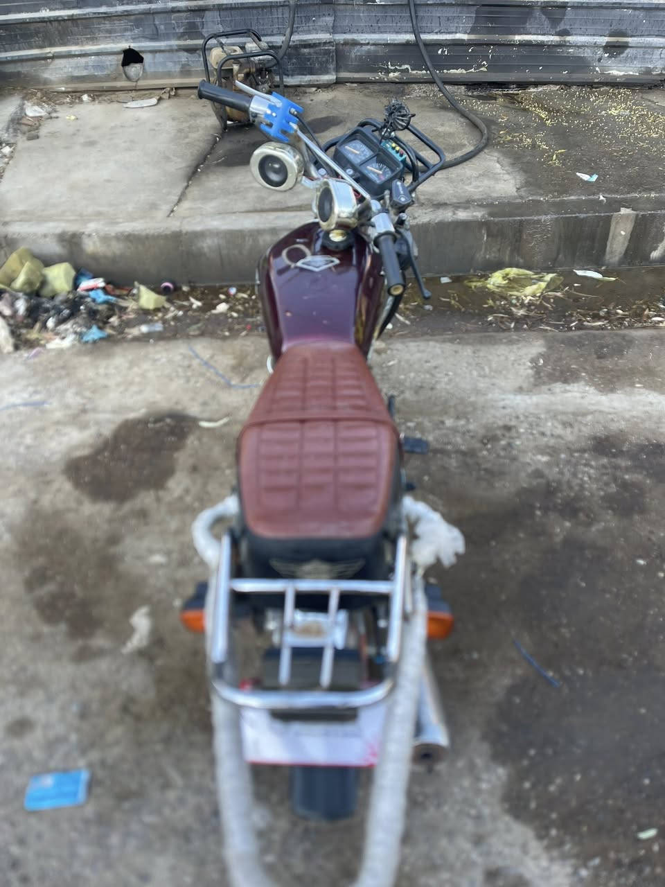 السلام عليكم دراجه مديل ٢٣  أربع كير دراجه ماناقصها شي  بس تركب وتطلع  مكينه مبدل ولفات فقط وشرط انطيك بيها 
والباقي شرط  السعر ٥٥٠ وبيها مجال 
مكاني صلاح الدين تكريت شارع الاربعين 
رقمي *********** 
اتصال وبيك خير وتدلل
