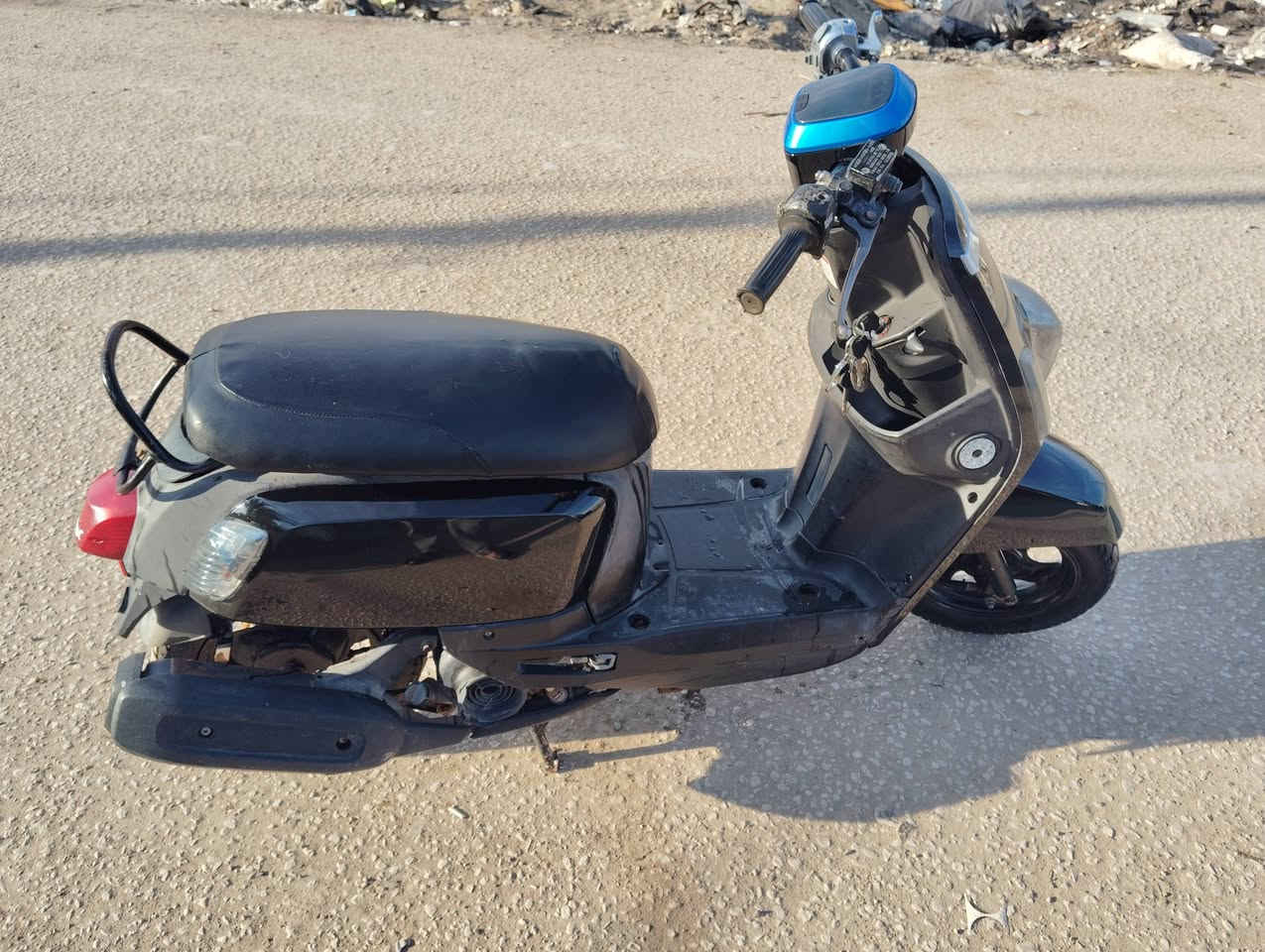 السلام عليكم بوليس مسطره موديل 14مكفوله 800
وماكس عدله مكفولة ومختمه نقصه باتري فقط  السعر 400العنوان بابل القاسم ***********
