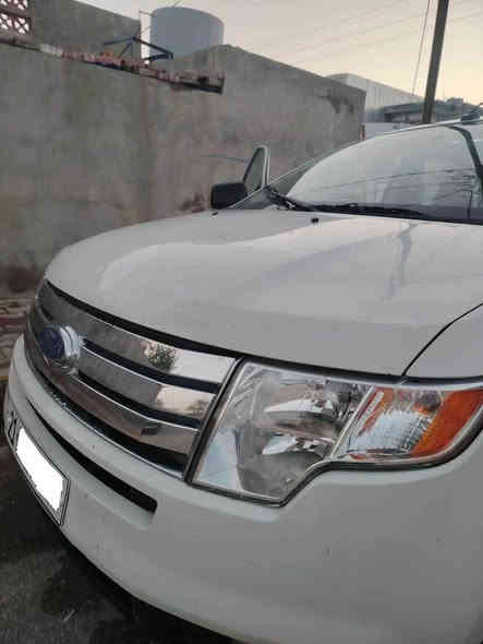 رقم سليمانية شرط التحويل 
سنوية جديدة تاريخ النفاذ الشهر الرابع ٢٠٢٩
السيارة مابيه ضربة فقط بارد كما موضح بالسونار
كير ومحرك وتبريد بشرط
تخم تايرات جديدة تايلندي
الصدر الخلفي جديد والامامي نص عمر بس دبلات جديدة
السياره جاهزه والحمد لله ديالى خانقين*********** السعر 97 وبيها مجال خناقين
