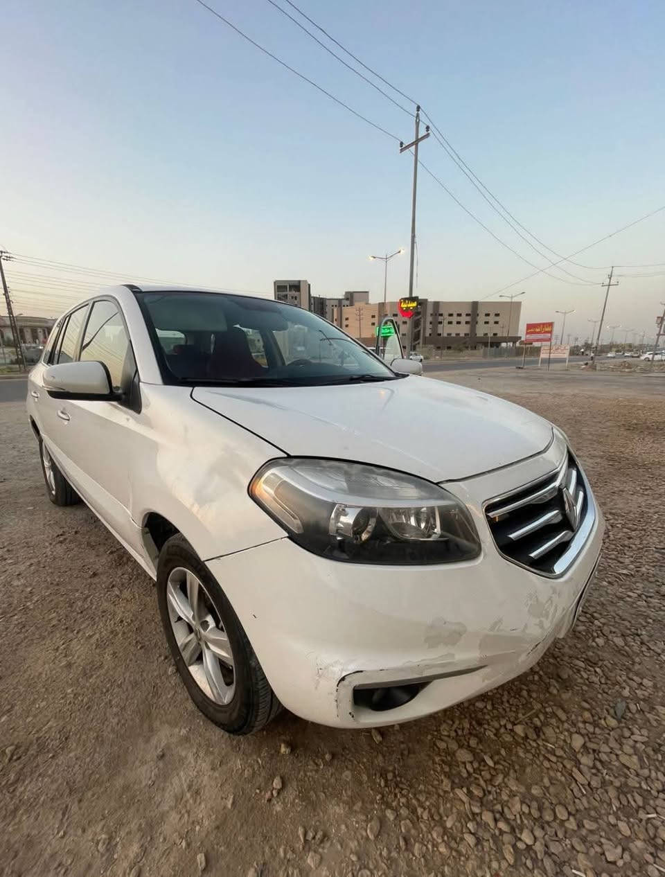 السلام عليكم من رخصه الادمن المحترم
رينو كوليوس ٢٠١٣ رقم بغداد باسمي
الضرر جاملغ امامي ايمن فقط 
كير محرك  خير من الله 
حدادية جديده هذا الأسبوع مسويها كلها 
السعر ٩٥ بيها مجال 
مكان السياره بابل
***********
