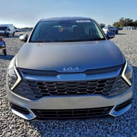 كيا سبورتج موديل2024 السعر155$(مصلح)واصل للميناء للطلب والاستفسار يرجى...