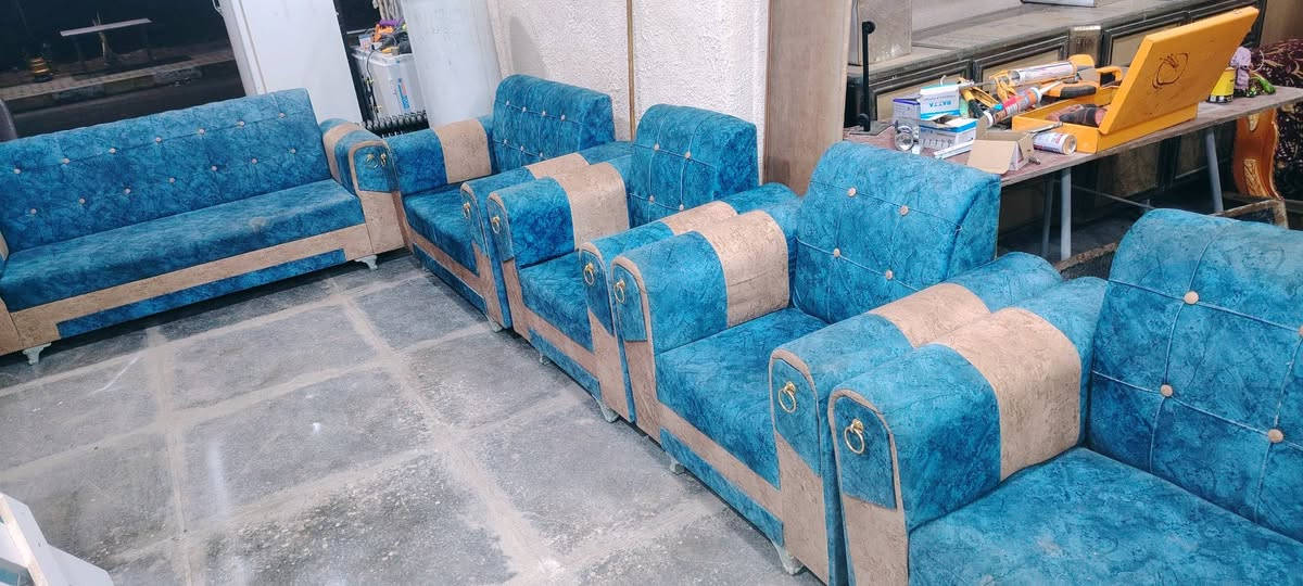 تخم 10 مقاعد 5 قطع السعر 170 الف
العنوان البدير
***********
***********
