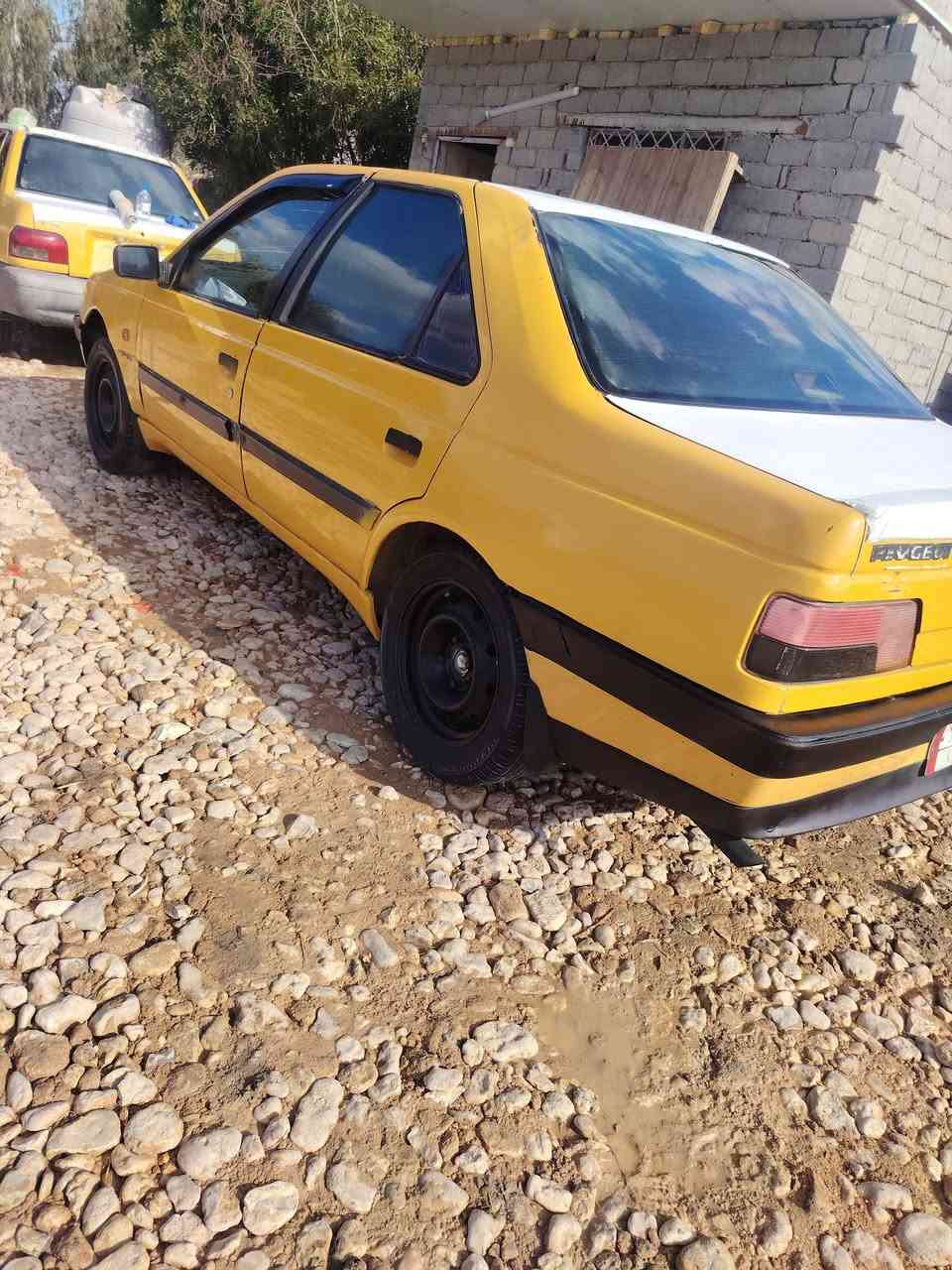 السلام عليكم بيجو 405 موديل 2010سياره جاهزه وخير من الله كير مكينه كفاله حداديه جديد تخم تأير جديد خياسات ماا بيها مصفره هيئه وغرامات تحويل مباشر رقم بغداد ابلاديه ماا بيها كول ضربه معروضه 28وبيها مجال مكان السياره بابل محاويل قريه البعلوان الشراي يتصل ***********
