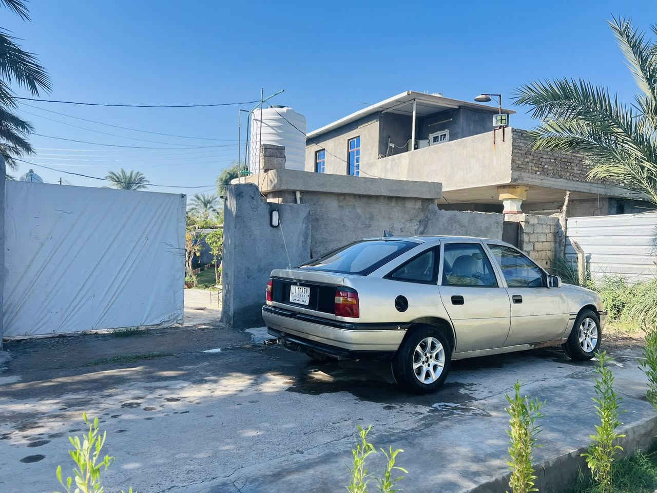 من رخصه الادمن السلام عليكم اوبل فكترا موديل 92 لون ذهبي محرك كير خير من الله تخم تاير غرفته مرتبه رقم ( كربلاء) تحويل مباشر السعر (25)وبيه مجال مكان سياره بغداد / ابو غريب للاتصال (***********)
