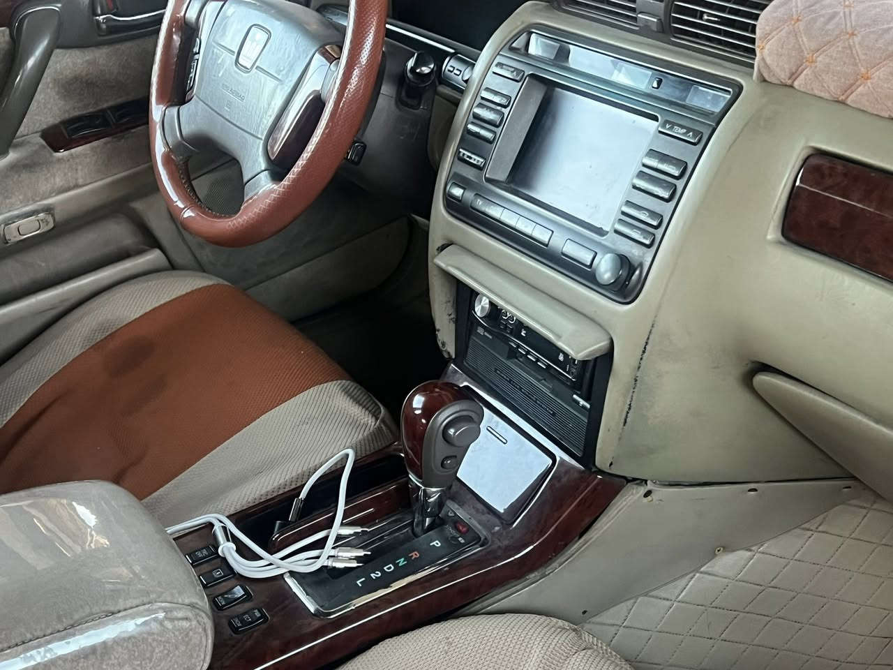 ‏سلام عليكم ملكة للبيع موديل 2003 ‏رقم صلاح الدين مكينةديفورالجبير حدادي تخم تاير أصل كرستال فول مواصفاعاد فتحة مكينة كير خير من الله وصل خط وبحث جديد سفرة هيئة غرامات سنوية ما ساقطة 28 ما ما مطلوبة ولا دينار خط السيارة حمزة الغربي بغداد سيارة مكفولة من العيب الشرعي والأصوليات سعر السيارة الاتصال رقم ￼*********** مكان السيارة بابل حمزة الغربي ￼￼￼
