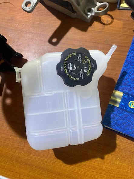 مجمع حسين شاكر الظالمي قطع غيار امبالا الحديث ولقديم صيانه داخل الورشه  توصيل متوفر الى جميع محافضات العراق 🇮🇶 للحجز واتساب ***********
