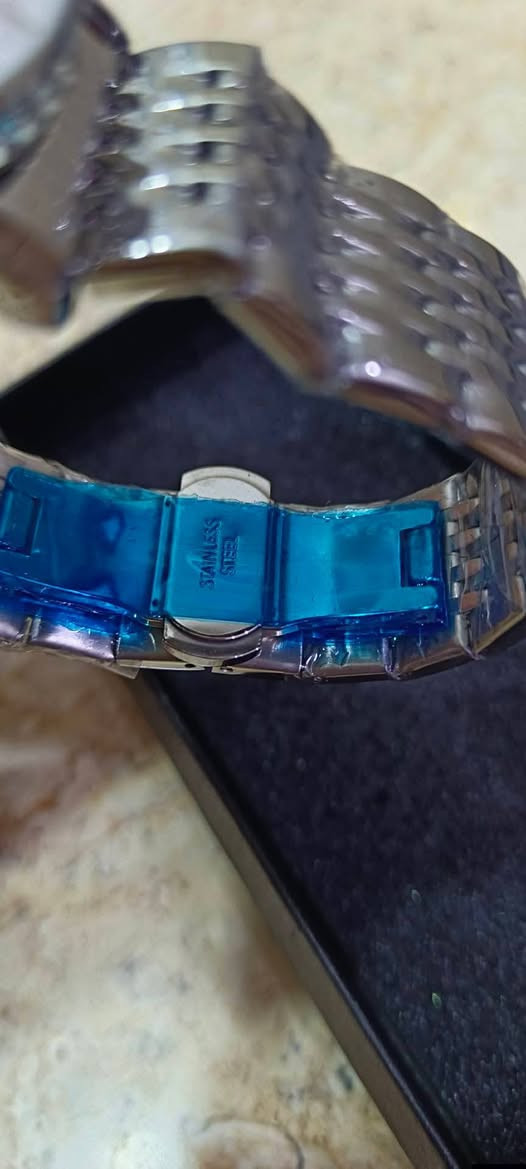 ساعتين للبيع
ساعة لوبين اوتوماتيك لوك غير
ساعة رافدين كوارتز مكينة مستبدلة
السعر ٨٥ الف نهائي


**إذا كنت صاحب هذا الإعلان وتريد حذفه لأي سبب، رجاءا أرسل رسالة إلى الدعم الفني**