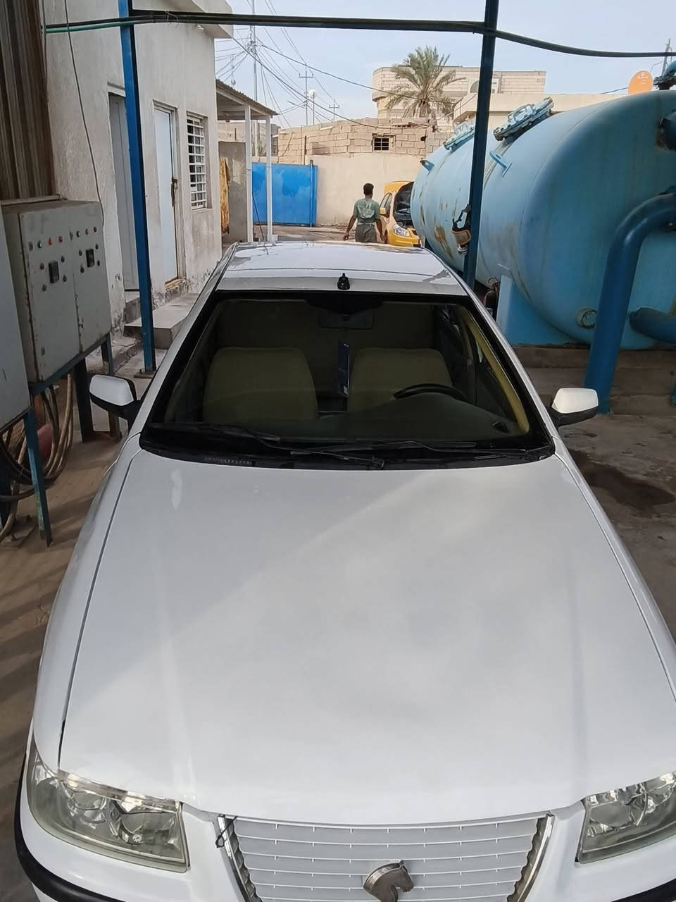 السلام عليكم سمند ناطق2012 للبيع فقط
مكينة وكير جديد شرط الفحص تبريد ثلج حدادية جديدة كلش كهربائيات كلها شغالة السيارة مصبوغة عام اثر جراد  لا دعمة ولا طخة بيها معمر دواير ودوس بجم امامي خلفي الشكل الجديد رقم بصرة السيارة بسمي سنوية 2028 السعر 45 وبي مجال كلش بسيط مكاني البصرة ابو الخصيب *********** بي وتساب
