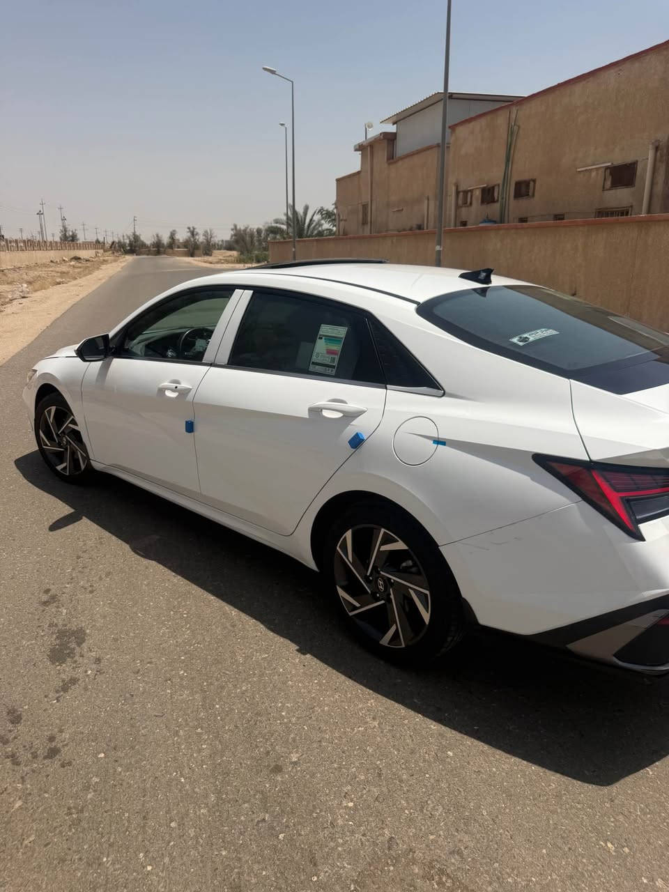 النترا خليجي مكينه 2000موديل 24 كفاله عامه جديده ماشيه 35 الف رقم بصره باسمنه تحويل ثاني يوم فول للأخير سياره عله وضع الوكاله من كلشي بيه فقط رصعتين بالبنيد صغار كلش فتحه بصمه دخول ذكي صندوك ذكي كهربائي مرايات شفط دواخل بيجي عينه تاب شاشه انظمه قياده كلشي بيه وجديده من كلشي بصمتين وكتلوكاته وياهه  السعر 176 مكاني البصره *********** Singapore
