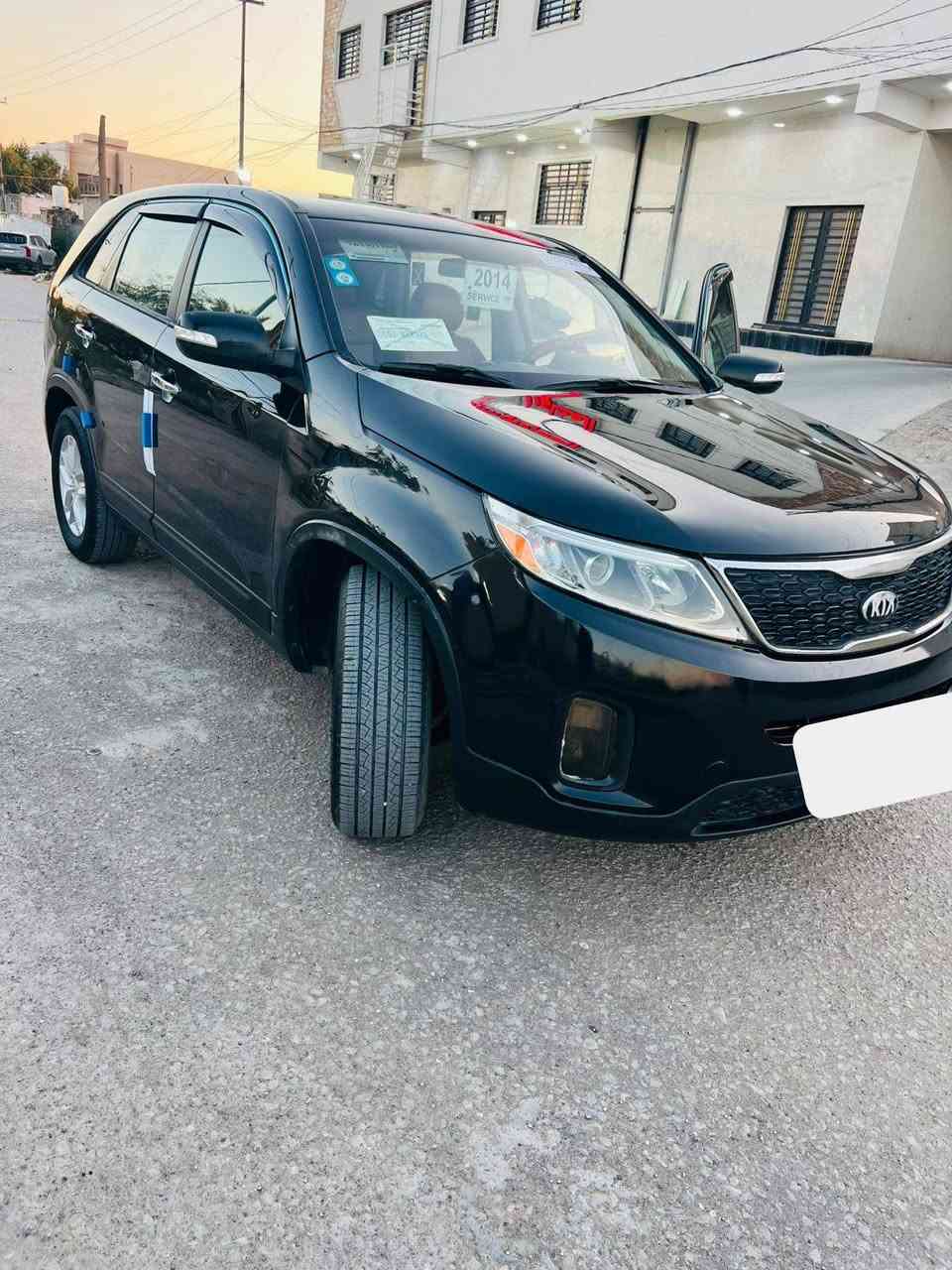 مرحبا اخوان بيع سريع 
للبيع كيا سورنتو موديل 2014
وارد امريكي حادث قطعتين فقط باقي كفاله بدون صبغ رقم مثنئ دولي شرط تحويل ثاني يوم سنويه لل(2030) 
محرك (4سلندر ) 2400 السياره جديده جاهزه مال جناي 
السعر رايدها (122$)ورقه بيها مجال للشراي 
العنوان بابل للاستفسار اكثر الاتصال على الرقم (***********)
