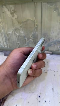 آيفون ١٢ ميني • ١٢٨ • كاميرا مغوشة